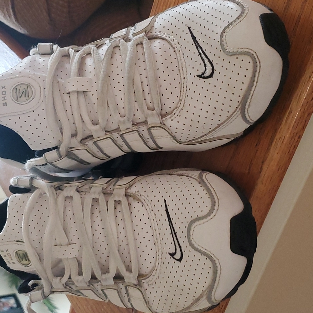 Comfortable and stylish gently worn shox! White with black and silver